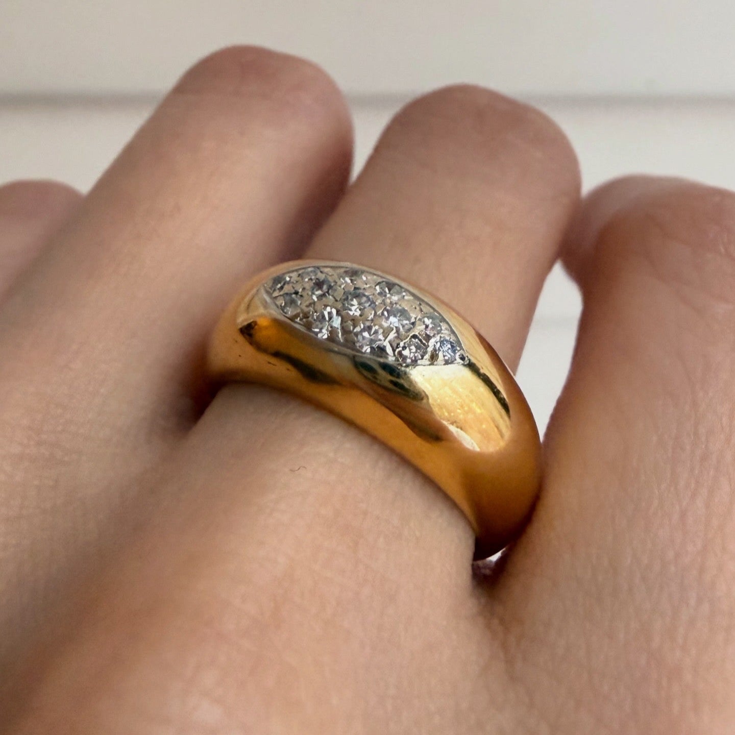 Vintage 18k Diamond Donut Ring