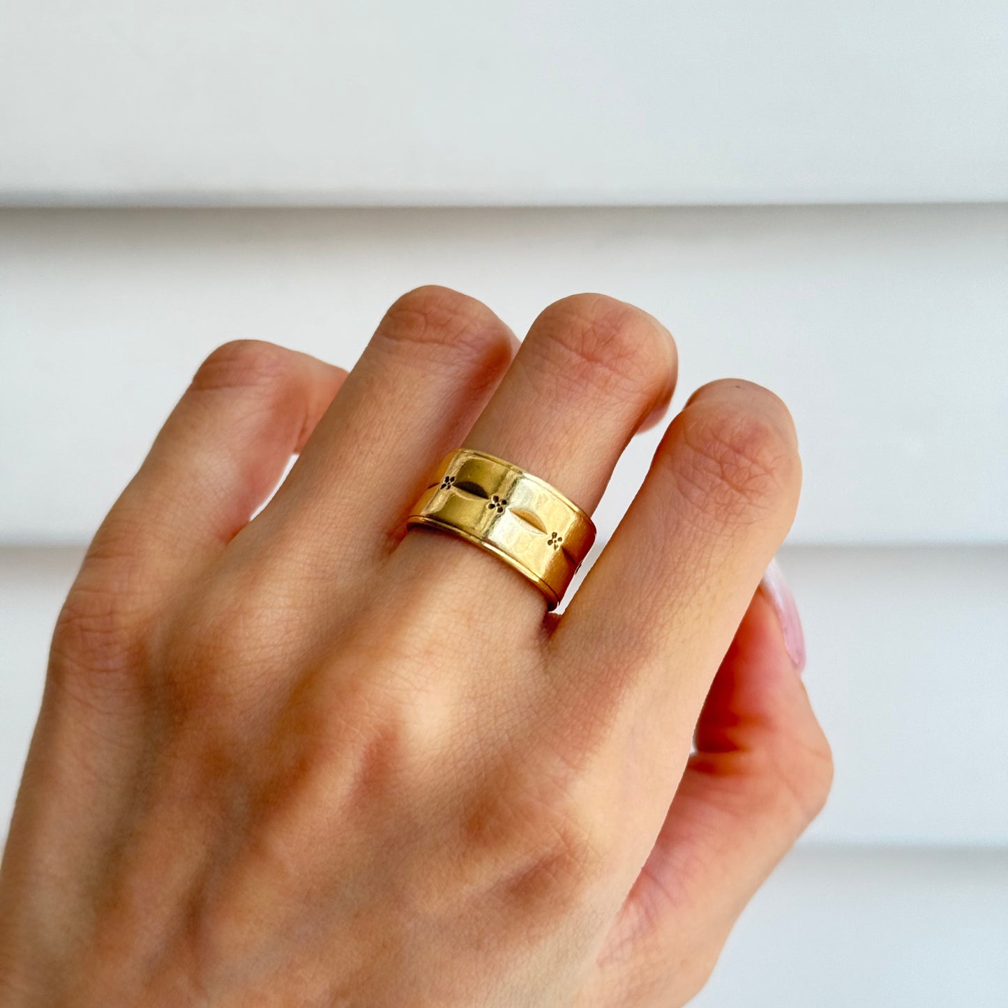 Vintage 14k Floral Eternity Band