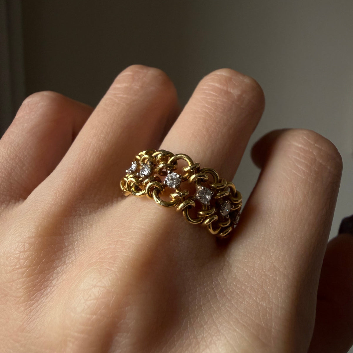 Vintage 18k Italian Diamond Chain Ring