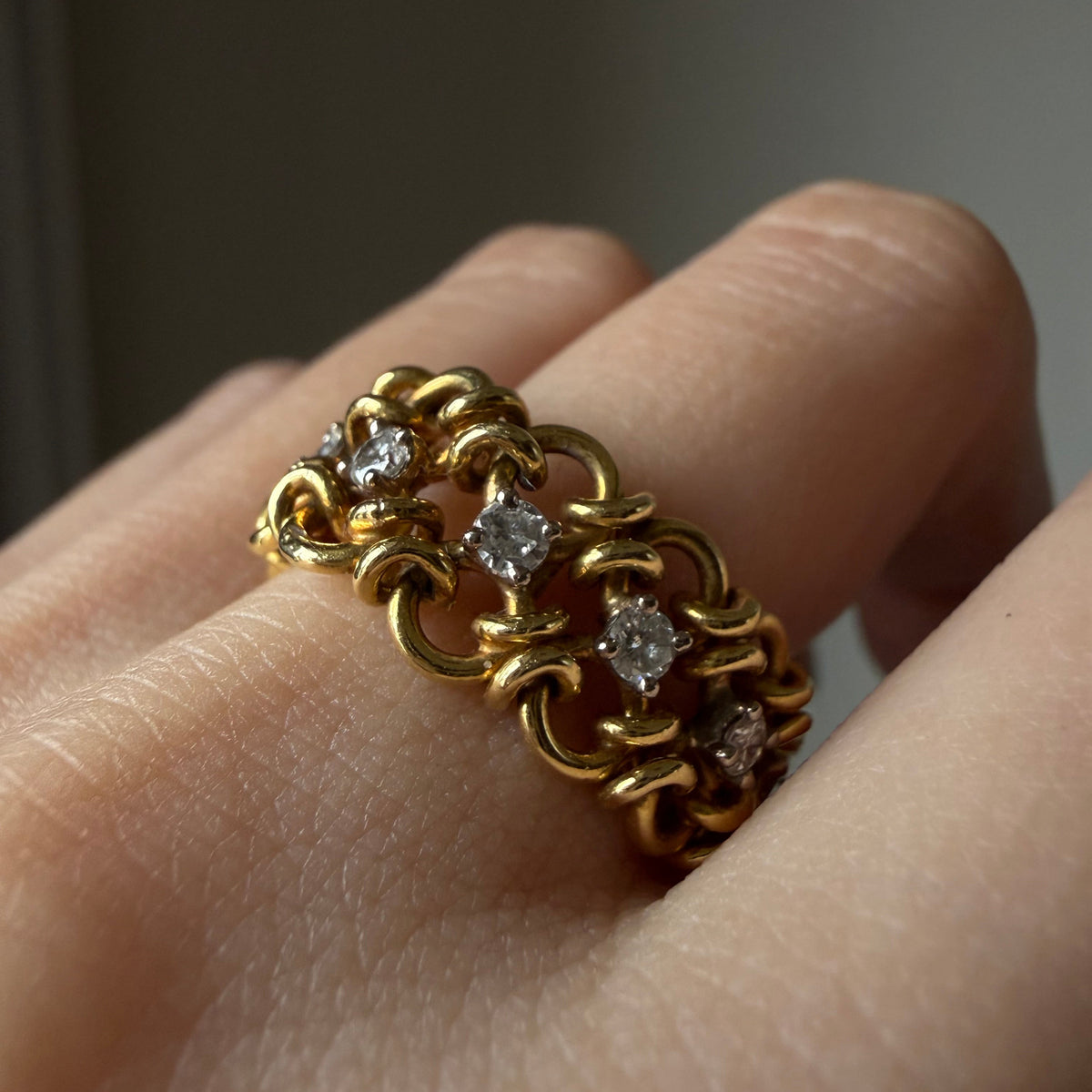 Vintage 18k Italian Diamond Chain Ring