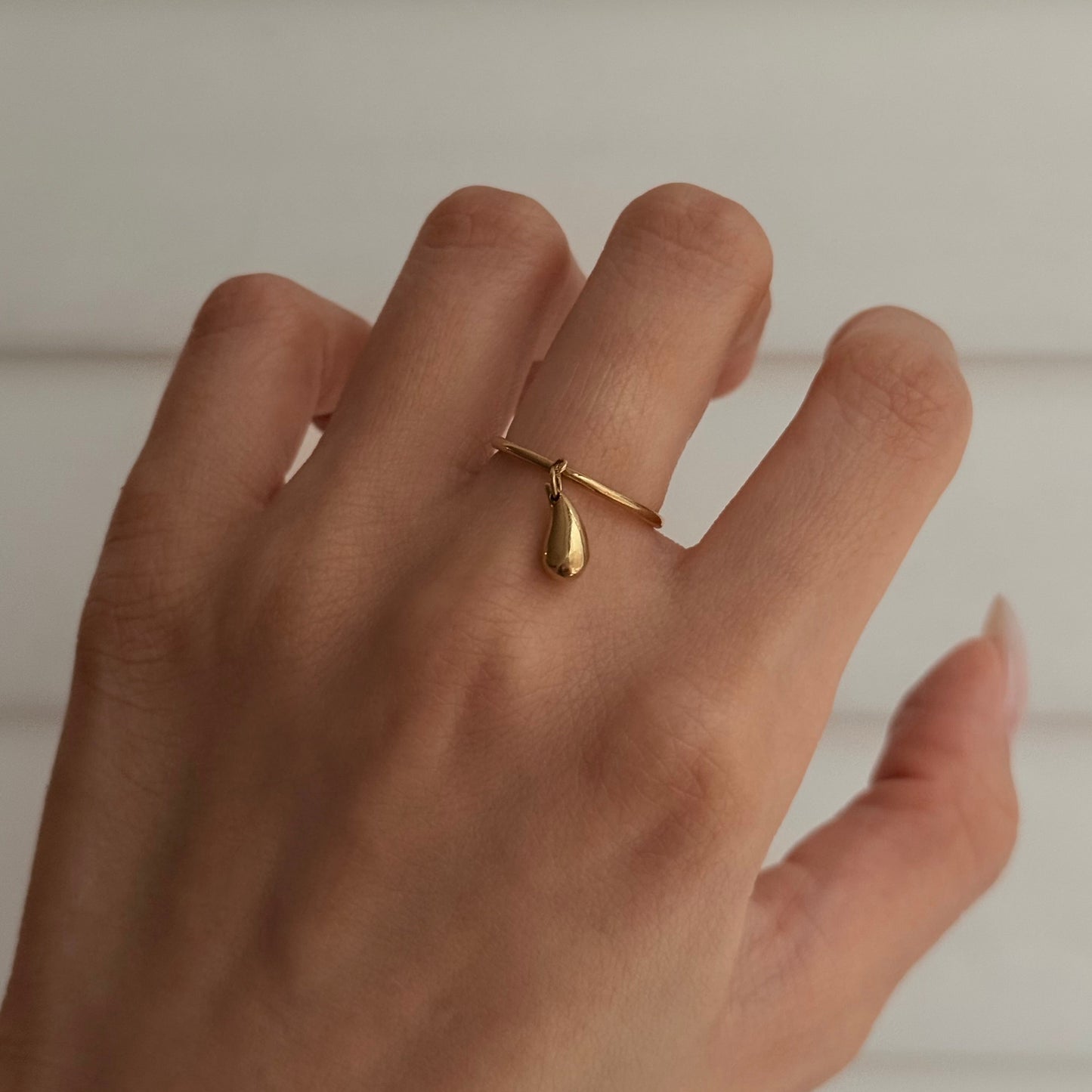 Vintage Tiffany & Co. 18k Elsa Peretti Teardrop Ring