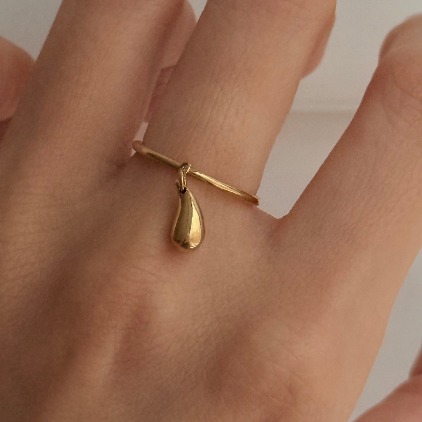 Vintage Tiffany & Co. 18k Elsa Peretti Teardrop Ring