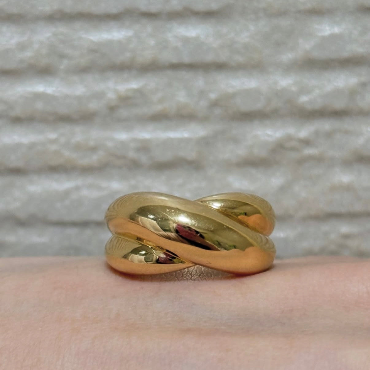 Vintage 1992 Cartier 18k Colisee Ring