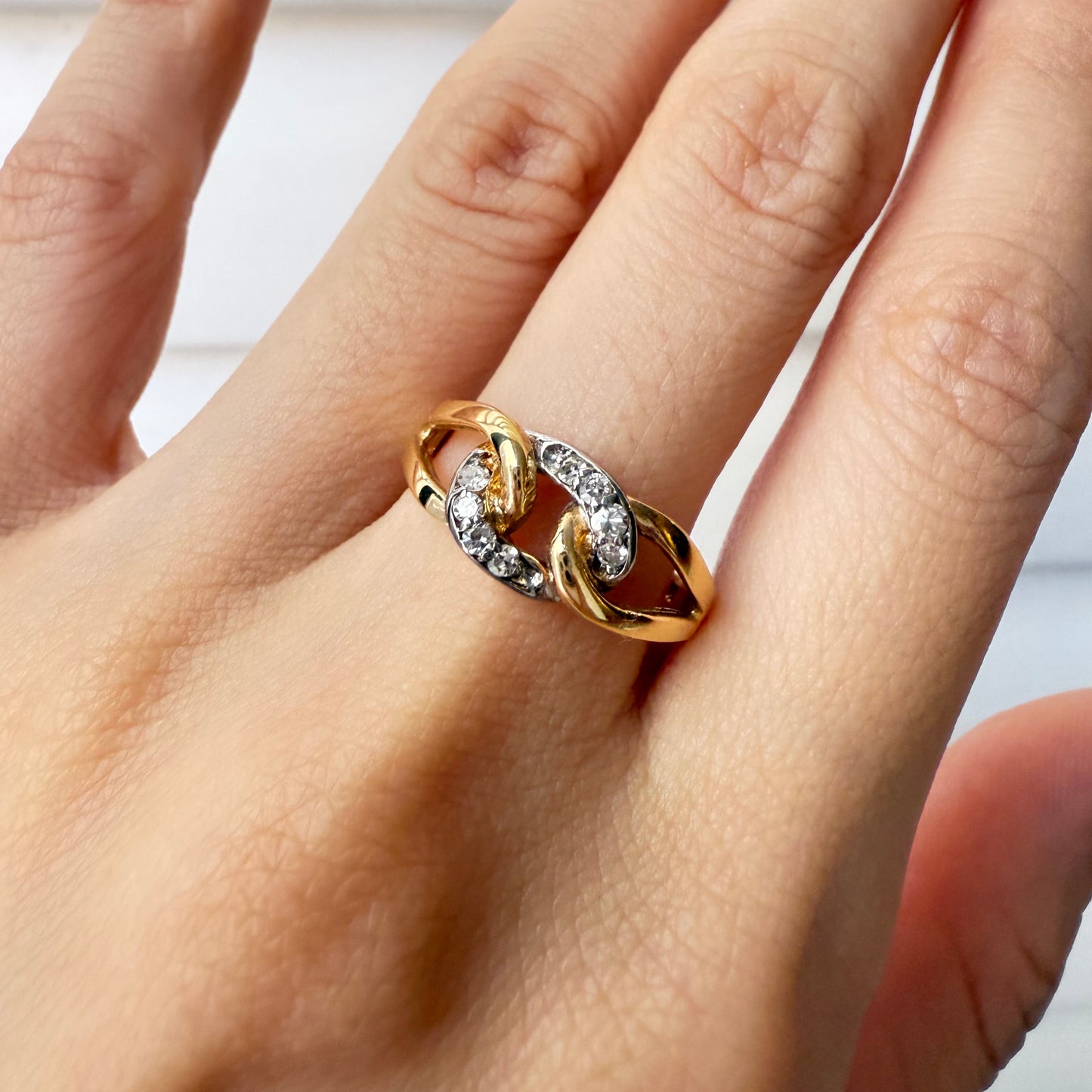 Vintage 14k Diamond Link Design Ring