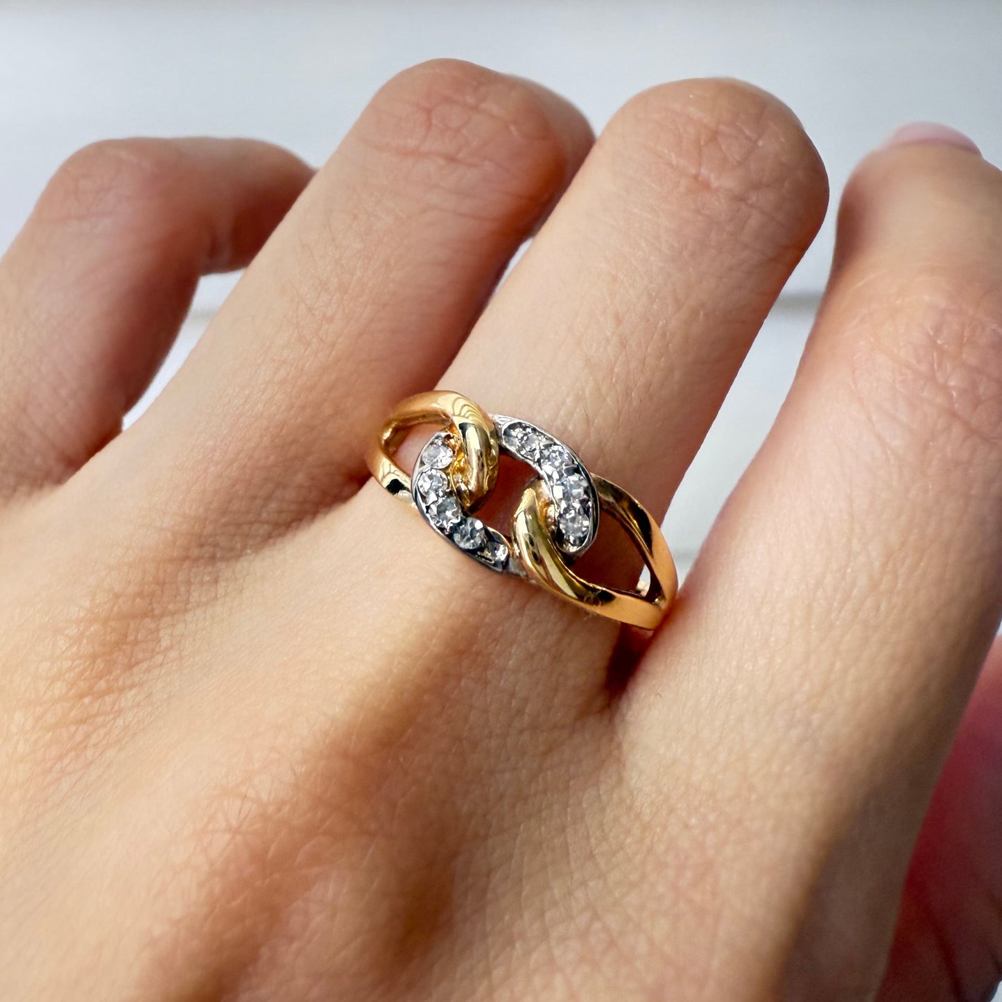 Vintage 14k Diamond Link Design Ring